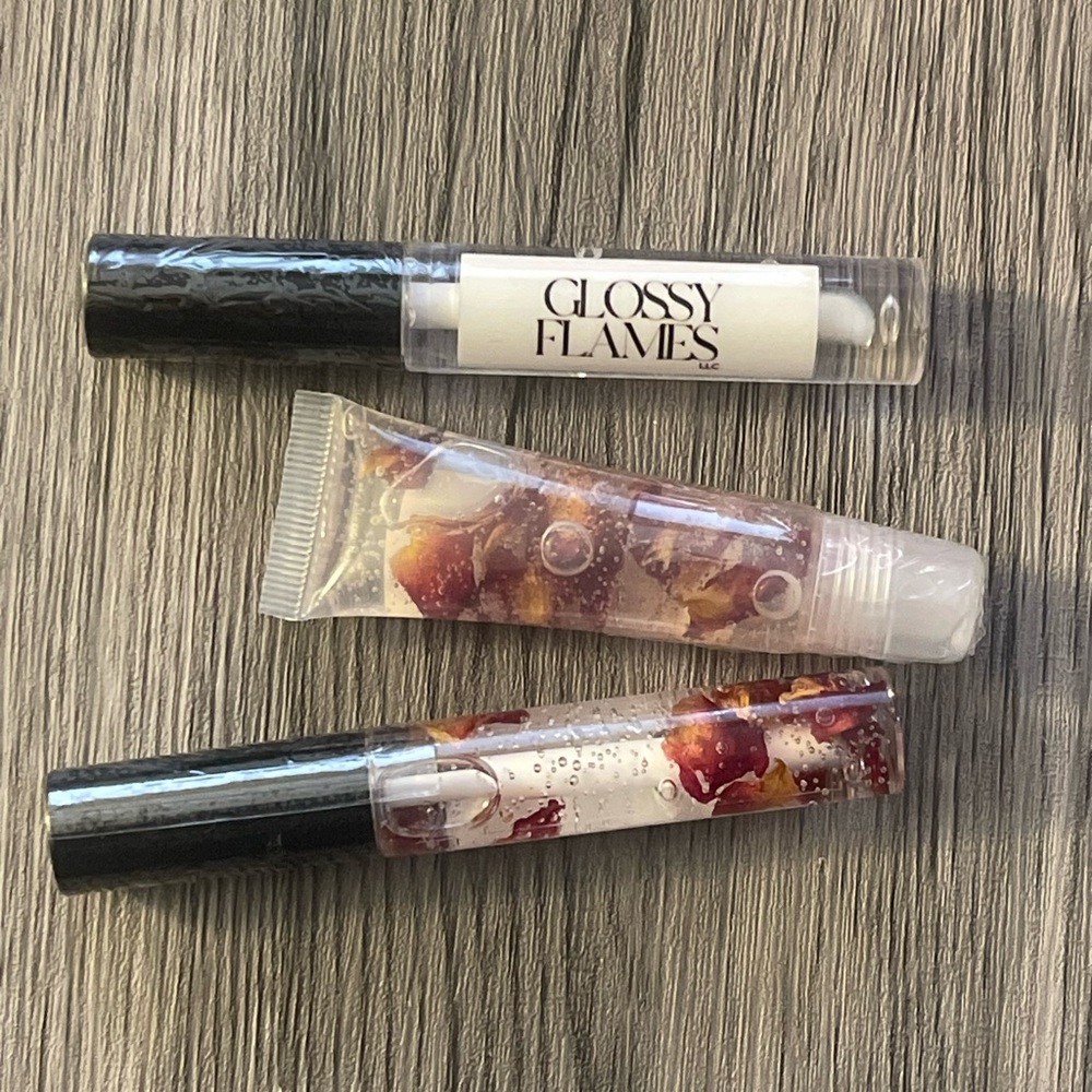 Velvet coconut lip gloss